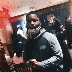 Meet your Posher, Devone